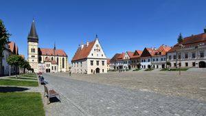 성 에지디우스 교회와 중앙 광장