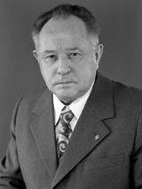 에리히 밀케, 가장 강력한 동독의 국제여단 출신 인사 중 한 명