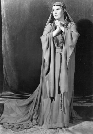 키르스텐 플래그스타드 이졸데