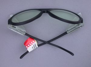 측면 보호대가 있는 보안경