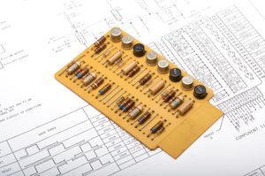 1401에 사용된 단일 너비 SMS 카드