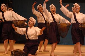 2012년 창극 배비장전의 한 장면.