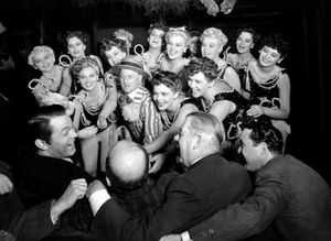 삽입곡으로는 출판사 테마곡인 "오, 케인 씨(Oh, Mr. Kane)"가 있으며, 이 곡은 페페 기사르가 작곡하고 허먼 루비가 특별 가사를 붙였다.