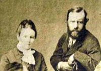 어머니 마사 불럭과 아버지 시어도어 시니어