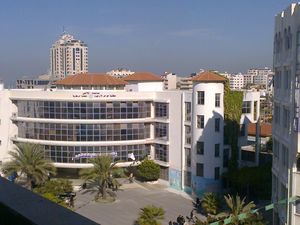 가자의 알아즈하르 대학교 내 네루 도서관 및 문화센터