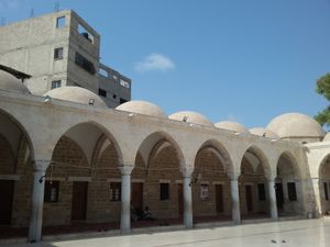알사이드 하심 모스크(Sayed al-Hashim Mosque) (이슬람 예언자 무함마드(Mohammed)의 증조부인 하심 이븐 압드 무나프(Hashim ibn Abd Manaf) (약 464-497년)가 묻혀 있다고 여겨지는 곳)