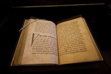 엑세터 서적: 중세 게르만어 수수께끼의 주요 사본