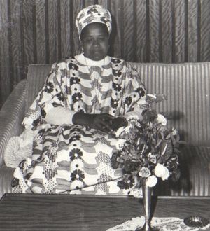 그의 아내이자 기니의 영부인인 안드레 투레