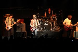 현대 개러지 펑크(Garage punk) 밴드 머드허니(Mudhoney)