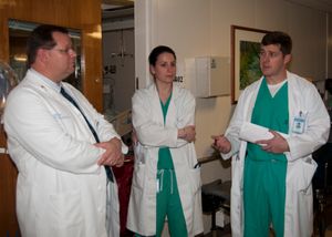 약사는 이제 의사와 함께 환자를 돌보며 환자와 더 많은 상호작용을 합니다.