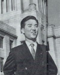 초선 당시의 가이후(『주간 산케이』1960년 12월 26일호)