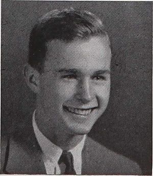 1942년 부시의 필립스 아카데미 졸업앨범 사진