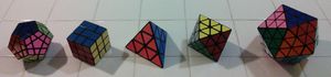 트위스티 퍼즐로 표현된 다섯 가지 플라톤 입체