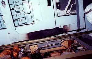 1997년 비카 화재 이후 크반트-1의 그을린 패널