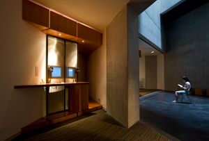 현대 미디어 전시 공간