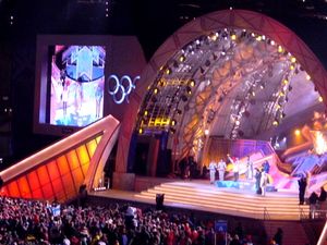 2002년 2월 13일 솔트레이크 메달 광장에서 열린 스키 점프 메달 수여식