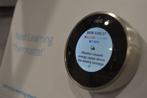 날씨가 에너지 사용에 미치는 영향을 보여주는 네스트 러닝 서모스탯