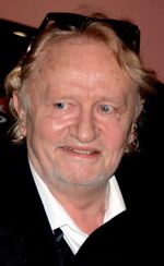 닐스 아르스트루프, 남우조연상 수상