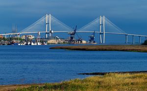 브런즈윅 항구와 시드니 레니어 다리