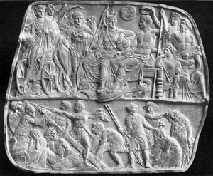 게마 아우구스테아(Gemma Augustea)에 묘사된 이상적인 폴리스. 위쪽 장면은 철인왕과 다른 학자들과 전사들을, 아래쪽 장면은 백성들을 묘사하고 있다.