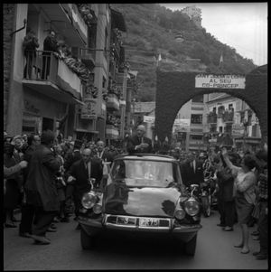 1967년 10월 안도라 산 줄리아 드 로리아 거리의 공후 샤를 드 골(Charles de Gaulle)