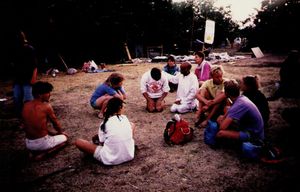 1990년 에코토피아 모임. 요가 수업