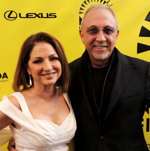 2014년 마이애미 국제 영화제에서 글로리아와 에밀리오 에스테판(Emilio Estefan)