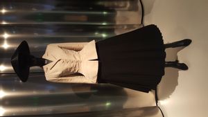 덴버 미술관(2019)에 전시된 "바 수트"