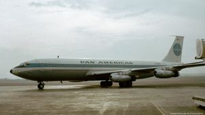 최초로 제작된 보잉 707기 N708PA (1957년)