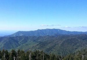 동부 테네시의 르콩트 산 (Mount Le Conte)과 그레이트 스모키 산맥