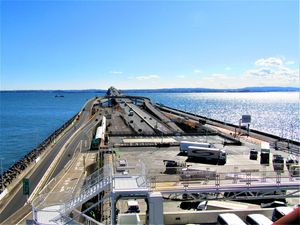 도쿄 만 아쿠아라인