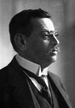 바이마르 헌법 초안을 작성한 휴고 프뢰스