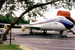 엘비스 프레슬리의 자택 그레이스랜드에 보존되어 있는 컨베어 880 "리사 마리"호