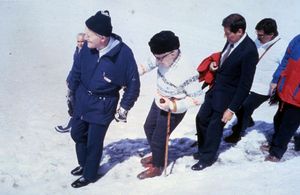 1984년 6월 16일, 아다멜로 산에서 비밀 스키 여행을 즐기는 산드로 페르티니 대통령과 요한 바오로 2세