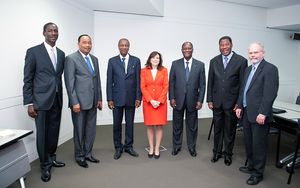 2011년 이수푸 (왼쪽에서 두 번째)