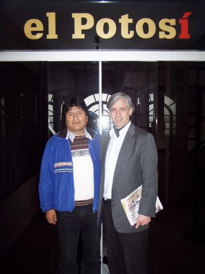 2005년 모랄레스와 부통령 후보 알바로 가르시아 리네라