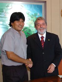 모랄레스와 루이스 이나시우 룰라 다 시우바(Luiz Inácio Lula da Silva) 브라질 대통령