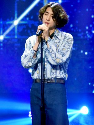 2018 인디스땅스 파이널 콘서트에서 공연하는 최정훈