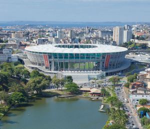 폰치 노바 아레나(Itaipava Arena Fonte Nova), 호수에서 바라본 모습
