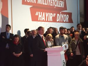 2017년 헌법 국민투표에서 MHP 반대파가 '반대' 캠페인 행사를 개최하다