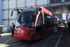 터키의 Durmazlar사가 부르사에서 생산하는 "누에"형 트램