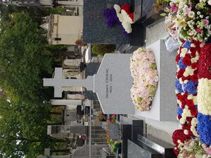 몽파르나스 묘지에 있는 시라크의 묘소, 2019년 10월