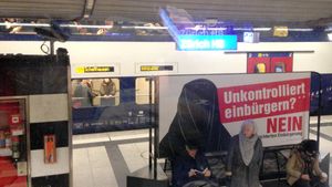 "통제되지 않은" 무슬림 이민에 반대하는 SVP 포스터.