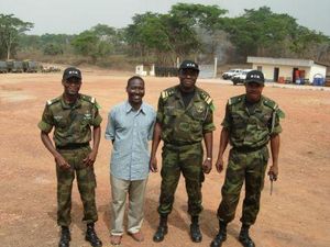 신속개입대대 소속 카메룬 군인(2007년 촬영)