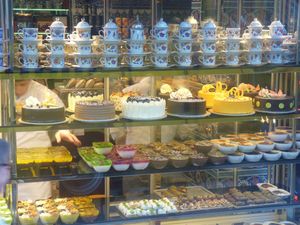 대형 가족용 케이크는 계획 구매일 가능성이 높지만, 개별 포션은 계획되지 않은 구매일 가능성이 훨씬 높다.