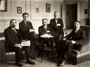 1919년 암스테르담 IFTU 회의에서 주오(Jouhaux), 핌멘(Fimmen), 애플턴(Appleton), 오우더헤스트(Oudegeest), 머튼스(Mertens)