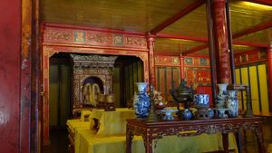 민망(Minh Mạng)의 매장 장면