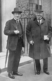 1924년 1월, 총리 볼드윈과 외무장관 제1대 커존 후작