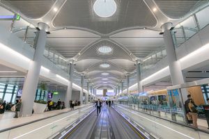 이스탄불 공항(Istanbul Airport)은 터키 이스탄불을 운항하는 주요 국제 공항으로, 세계적인 허브 공항이다.