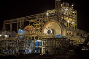 부르키나파소 에사카네 광산의 처리 시설 장비